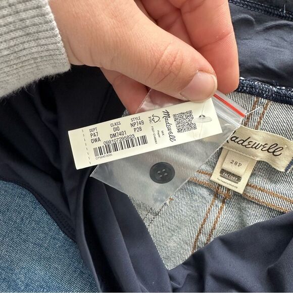 Madewell Maternity Kick Out Crop Jeans Size 28P NWT - Picture 5 of 7
